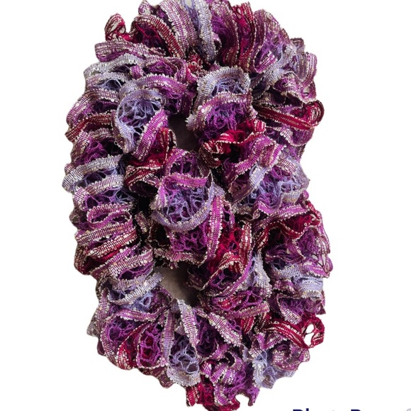 Handmade Sashay Soft Ruffle Women’s Elegant Scarf - Picture 3 of 6